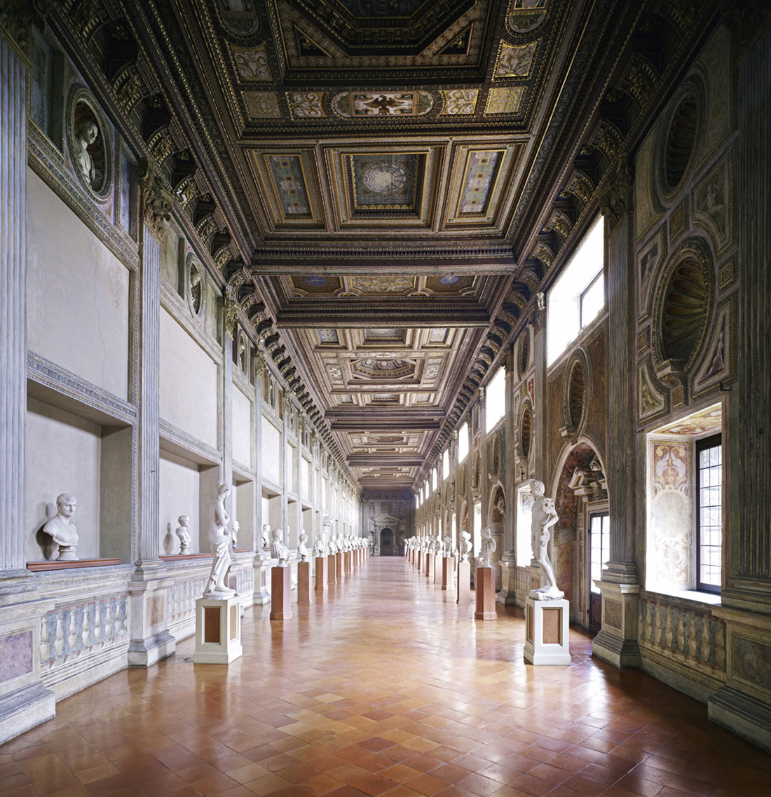 Candida Höfer Palazzo Ducale Mantova V 2011